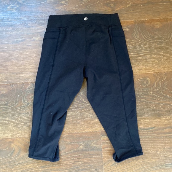 Lululemon Cropped - Picture 6 of 8